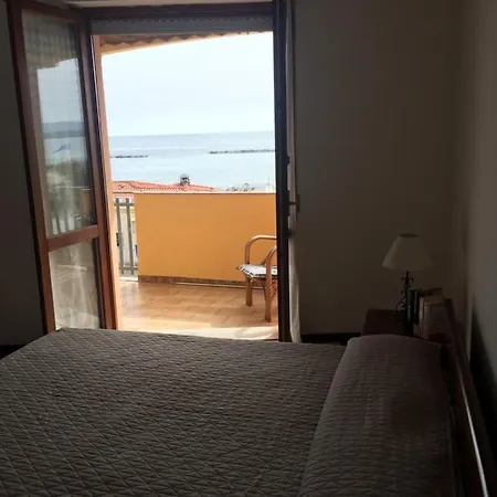Lido Apartment